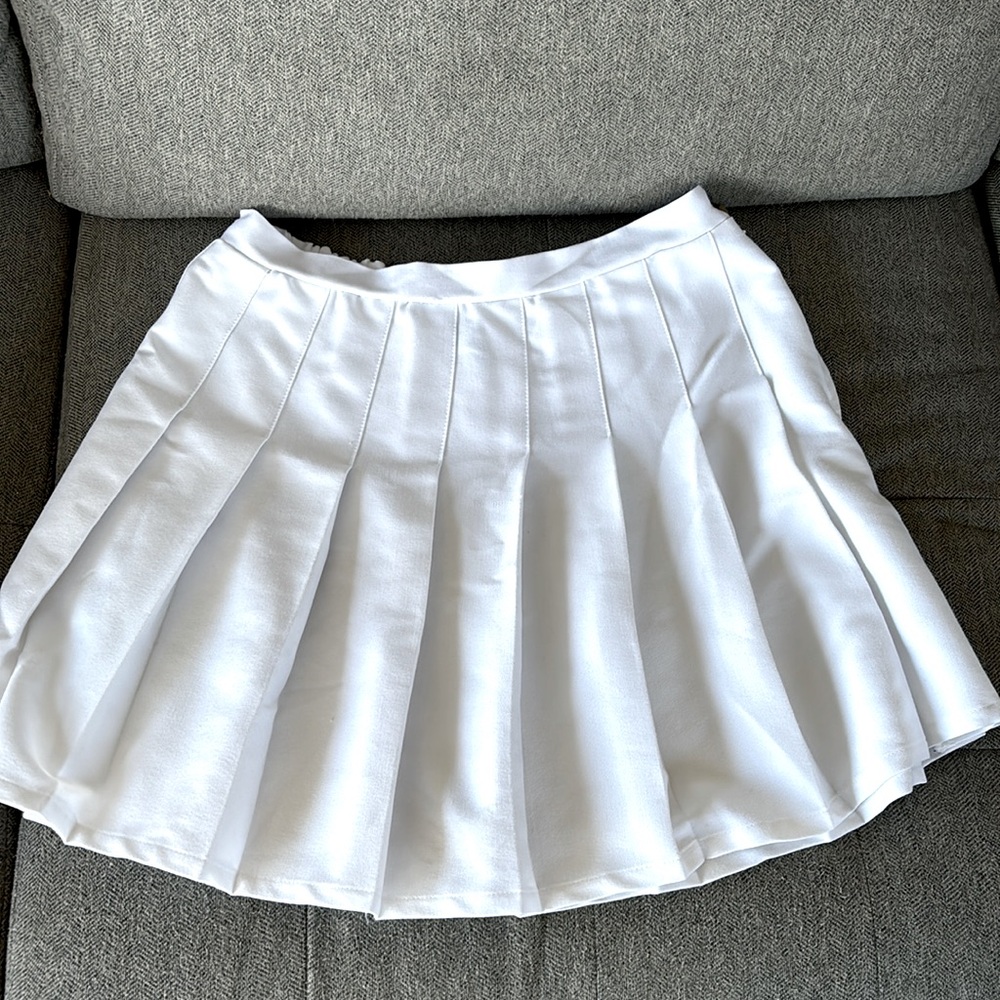 EUC Wild Fable White Pleated Skirt Size Medium Tennis